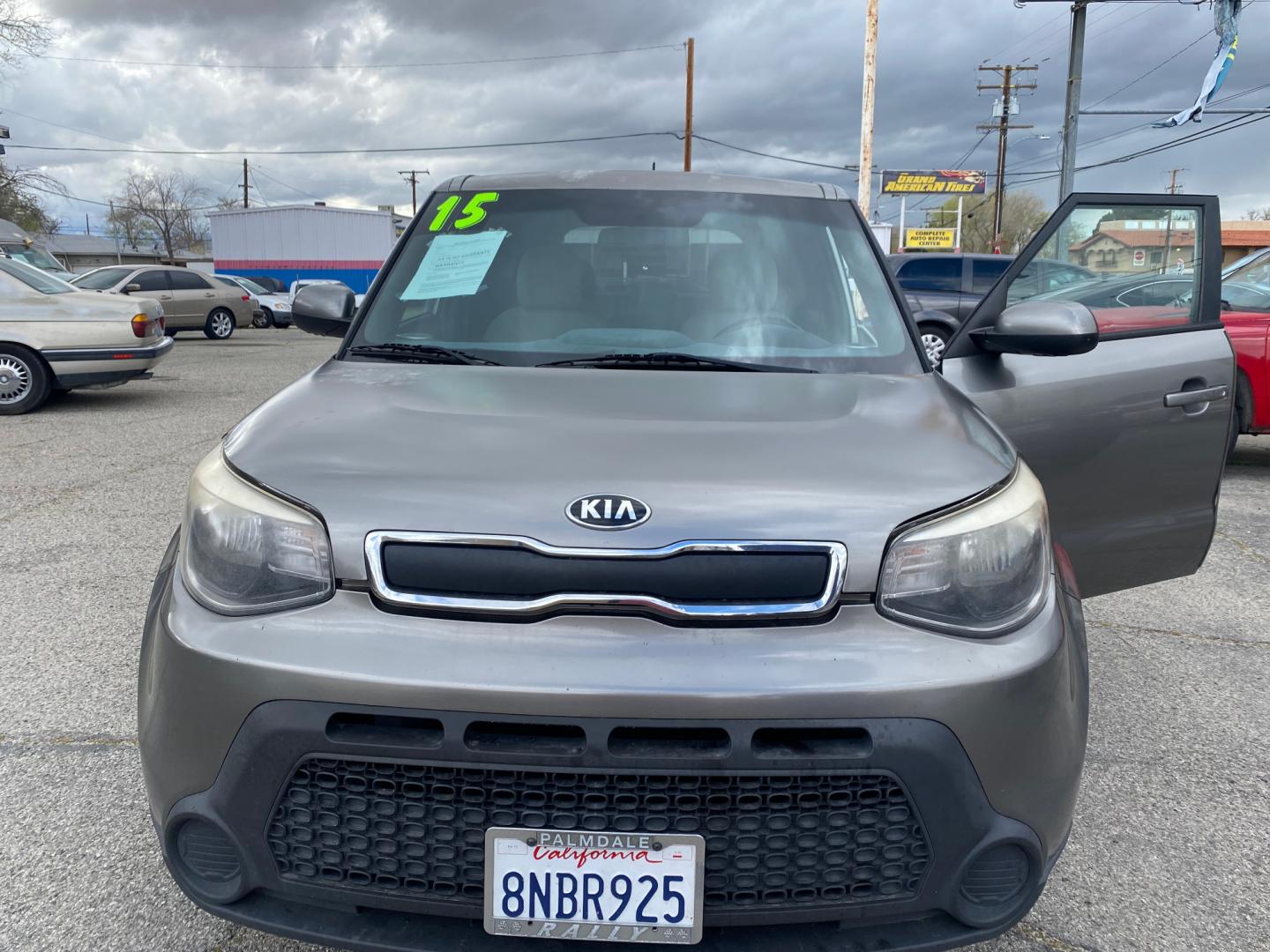 2015 /BLK/GREY Kia Soul (KNDJN2A28F7) , AUTOMATIC transmission, located at 44356 Date Ave., Lancaster, CA, 93534, (661) 945-6555, 34.688919, -118.139374 - Photo#0